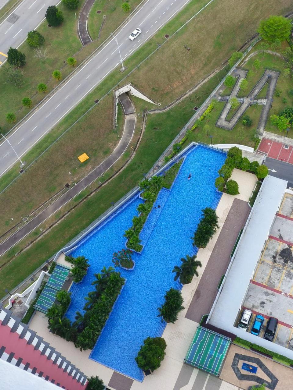 The Moon Homestay At Putrajaya Exterior photo