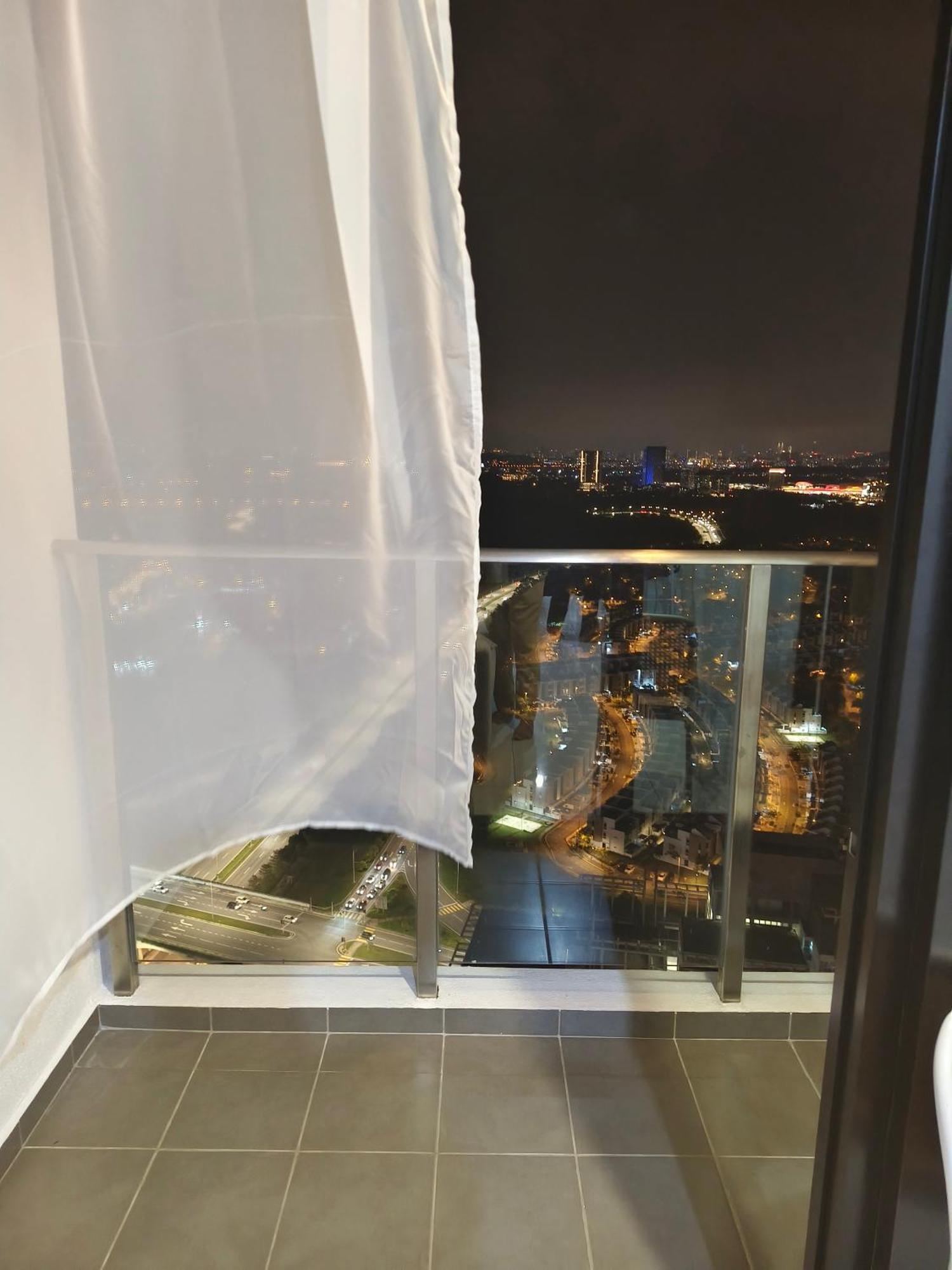 The Moon Homestay At Putrajaya Exterior photo